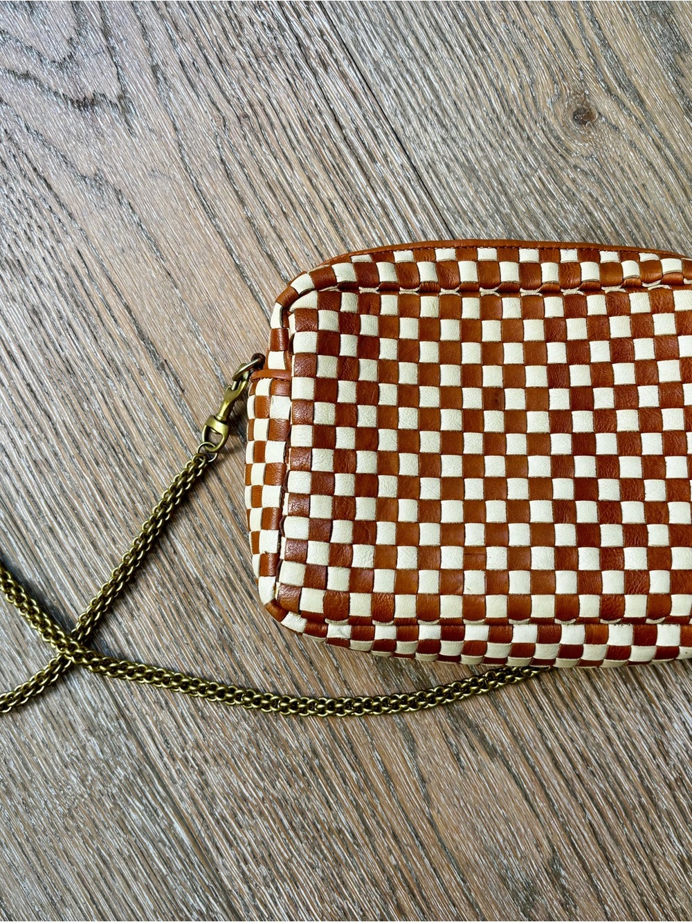 Clare V. Midi Sac in the gorgeous Natural & Cream Woven Checker leather - Picture 2 of 7